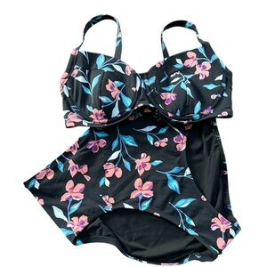 Lands End Floral Two-Piece Swim Suit, Bra 32DD, 34D, Pants Small